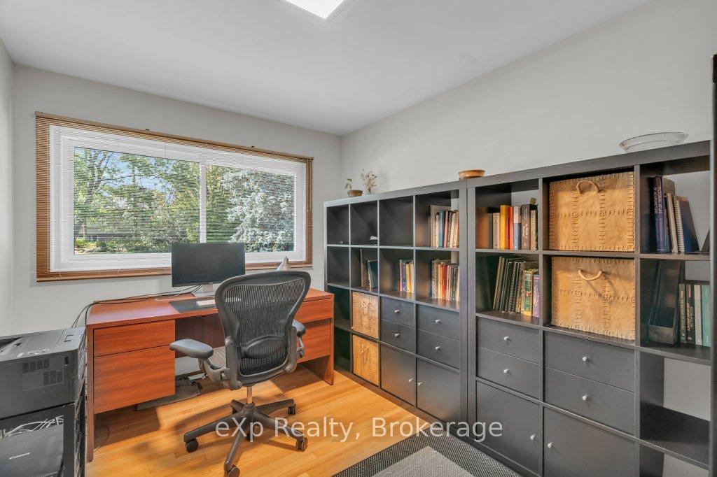 Photo 17 of 18 Colborn Street, Guelph, Kortright East — HOMEH