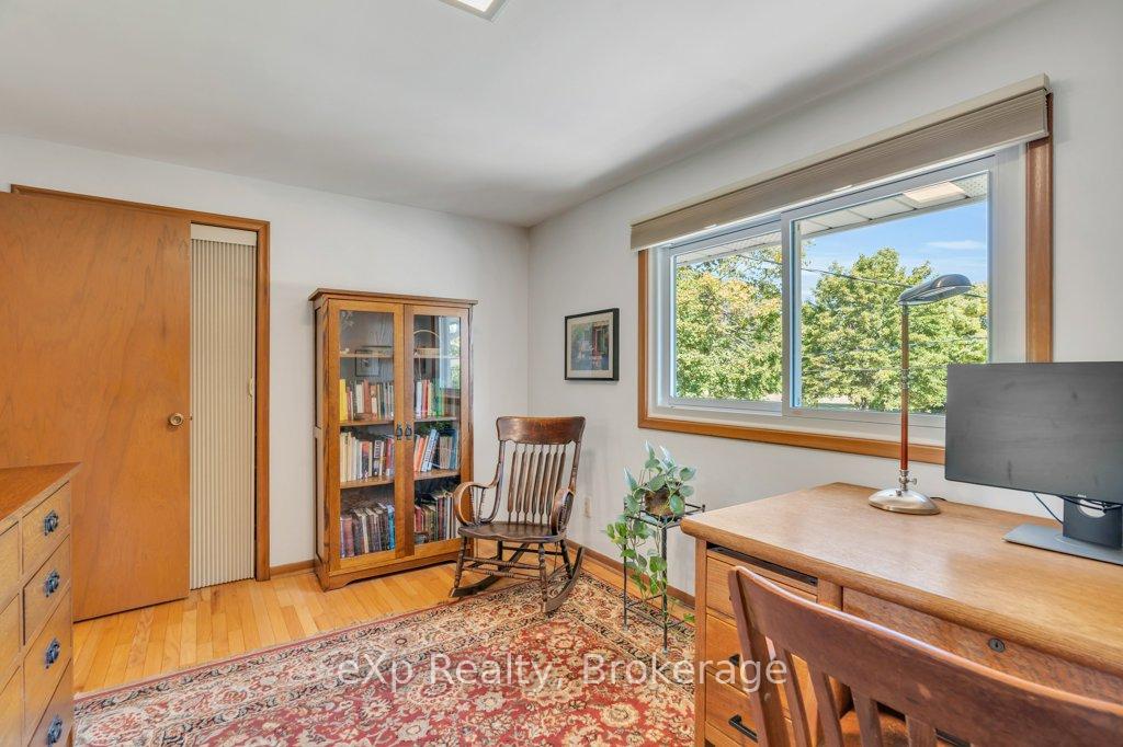 Photo 20 of 18 Colborn Street, Guelph, Kortright East — HOMEH