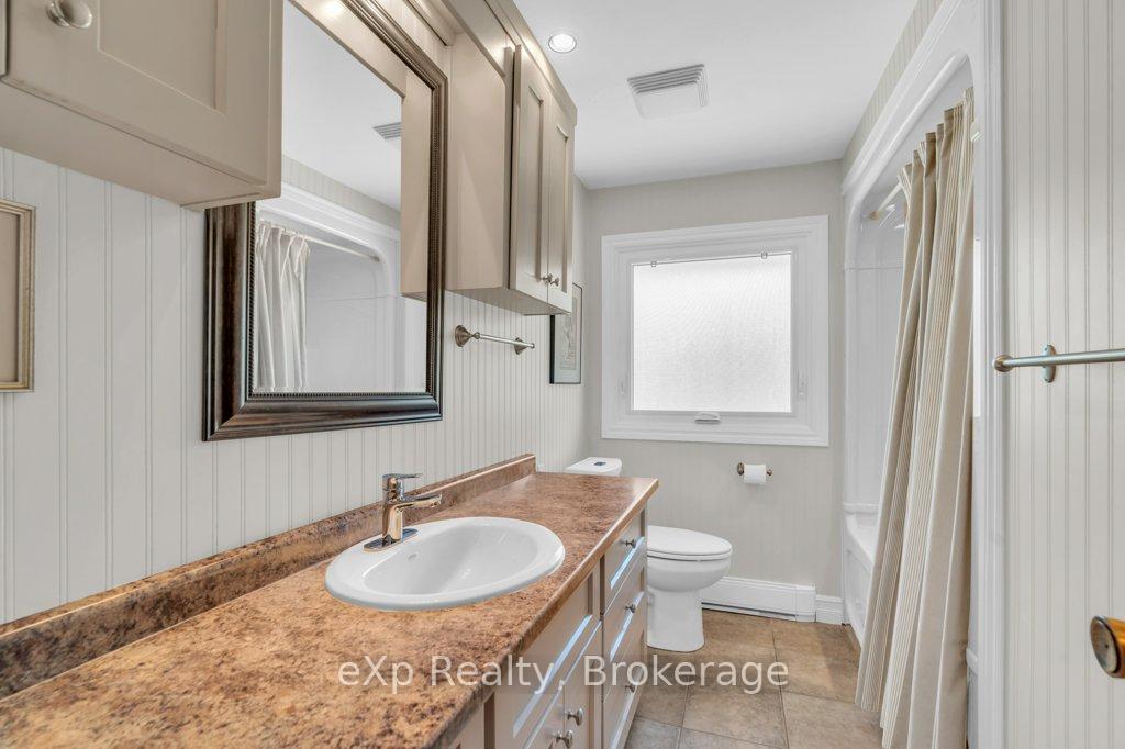 Photo 21 of 18 Colborn Street, Guelph, Kortright East — HOMEH
