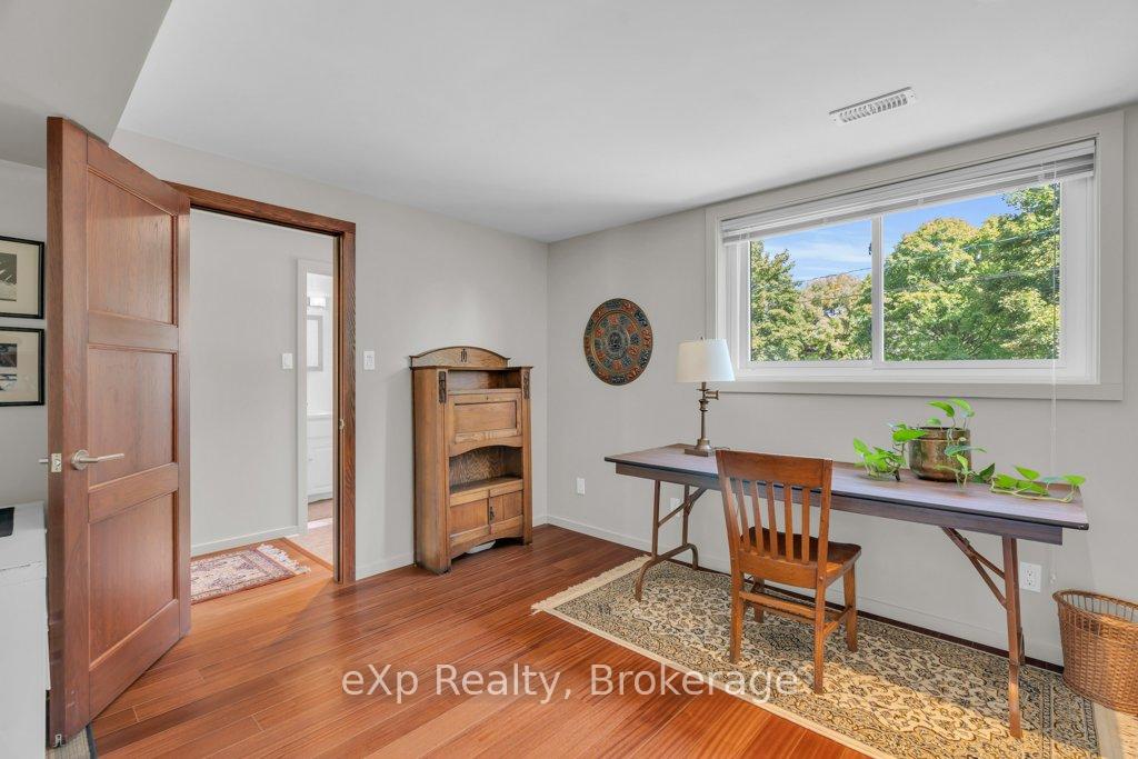 Photo 28 of 18 Colborn Street, Guelph, Kortright East — HOMEH