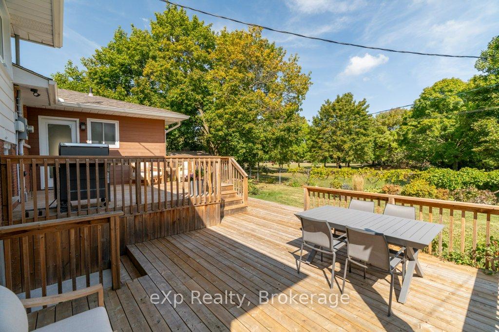 Photo 40 of 18 Colborn Street, Guelph, Kortright East — HOMEH
