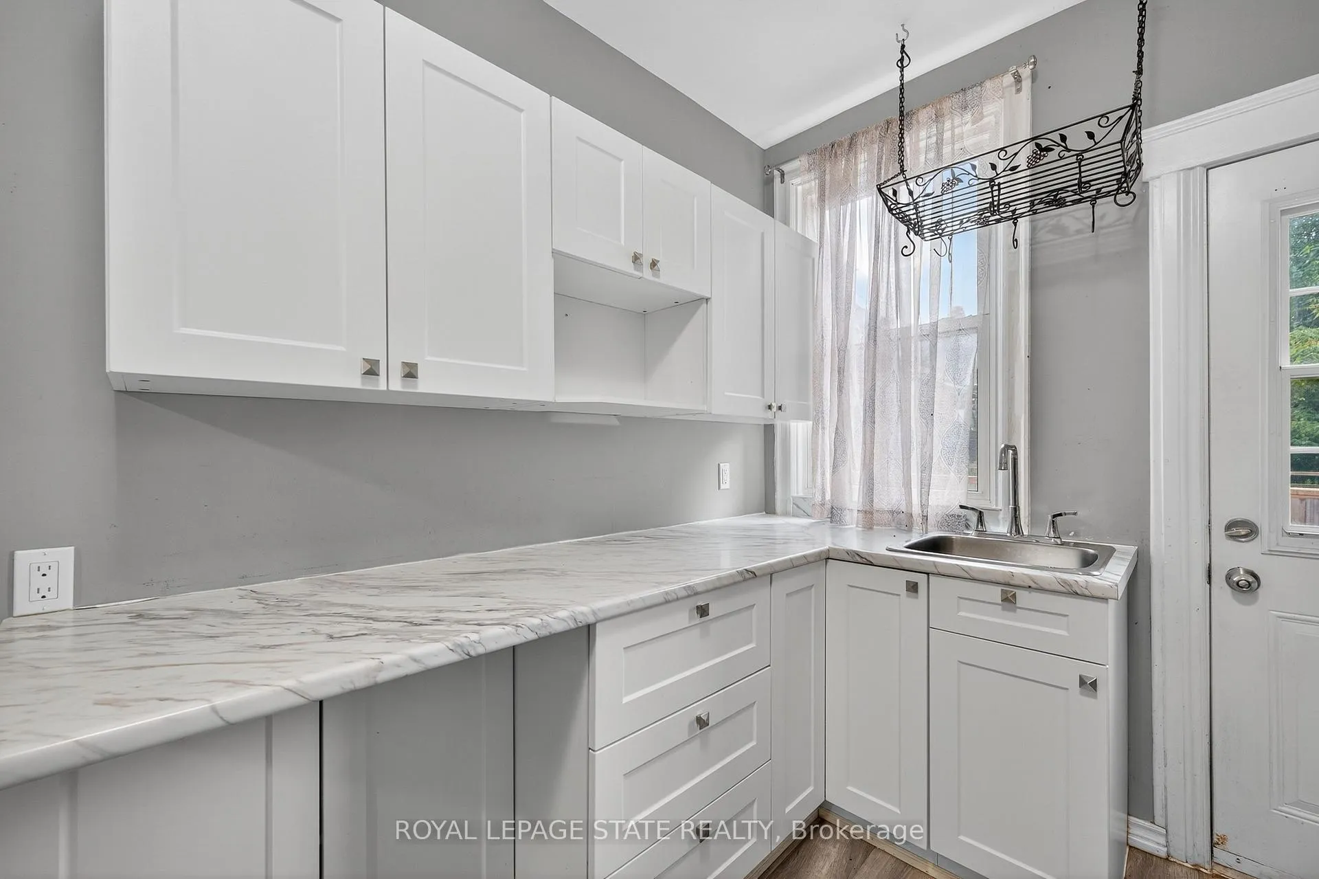 Photo 6 of 188 Stinson Street, Hamilton, Stinson — HOMEH