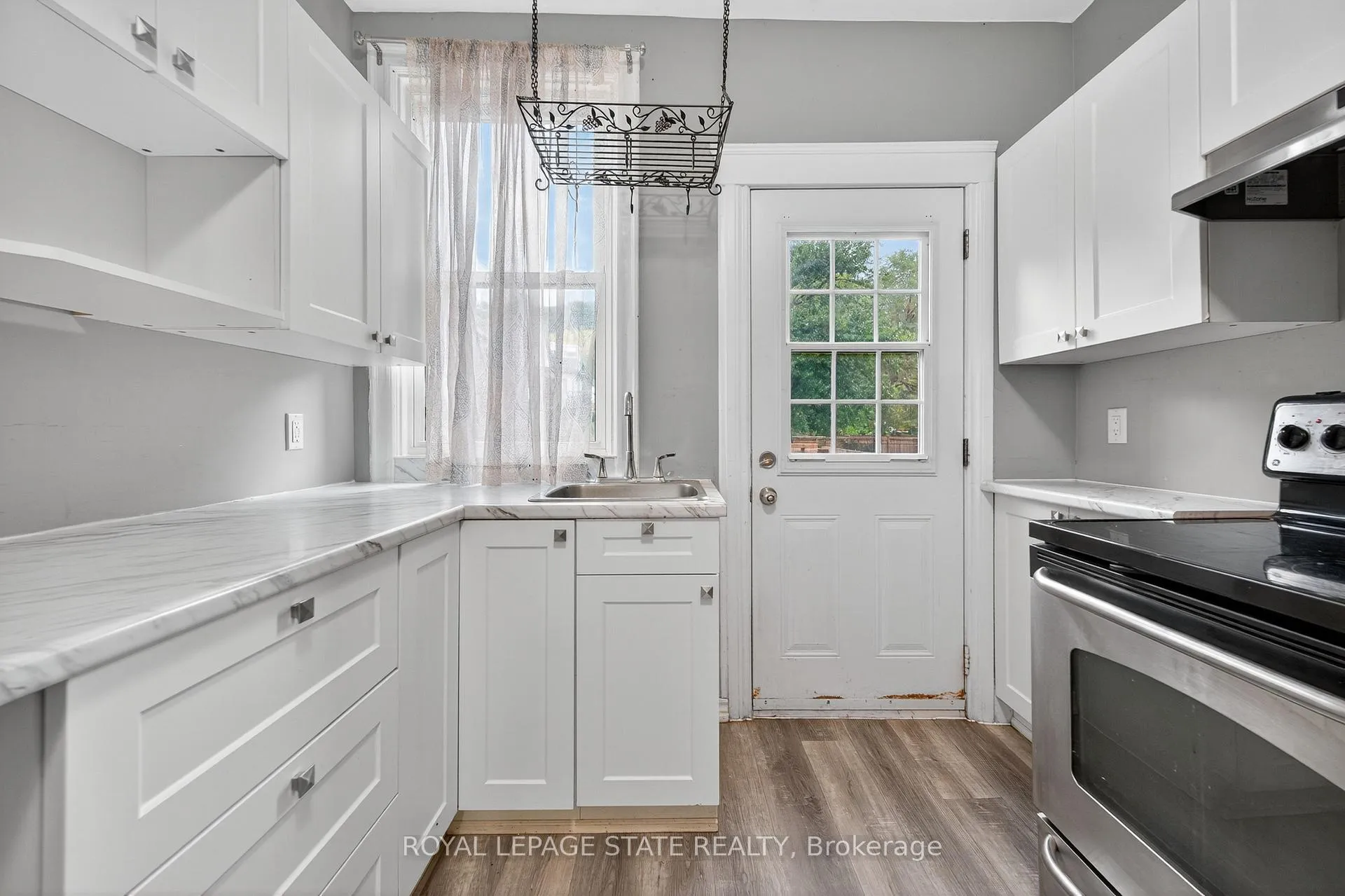 Photo 9 of 188 Stinson Street, Hamilton, Stinson — HOMEH