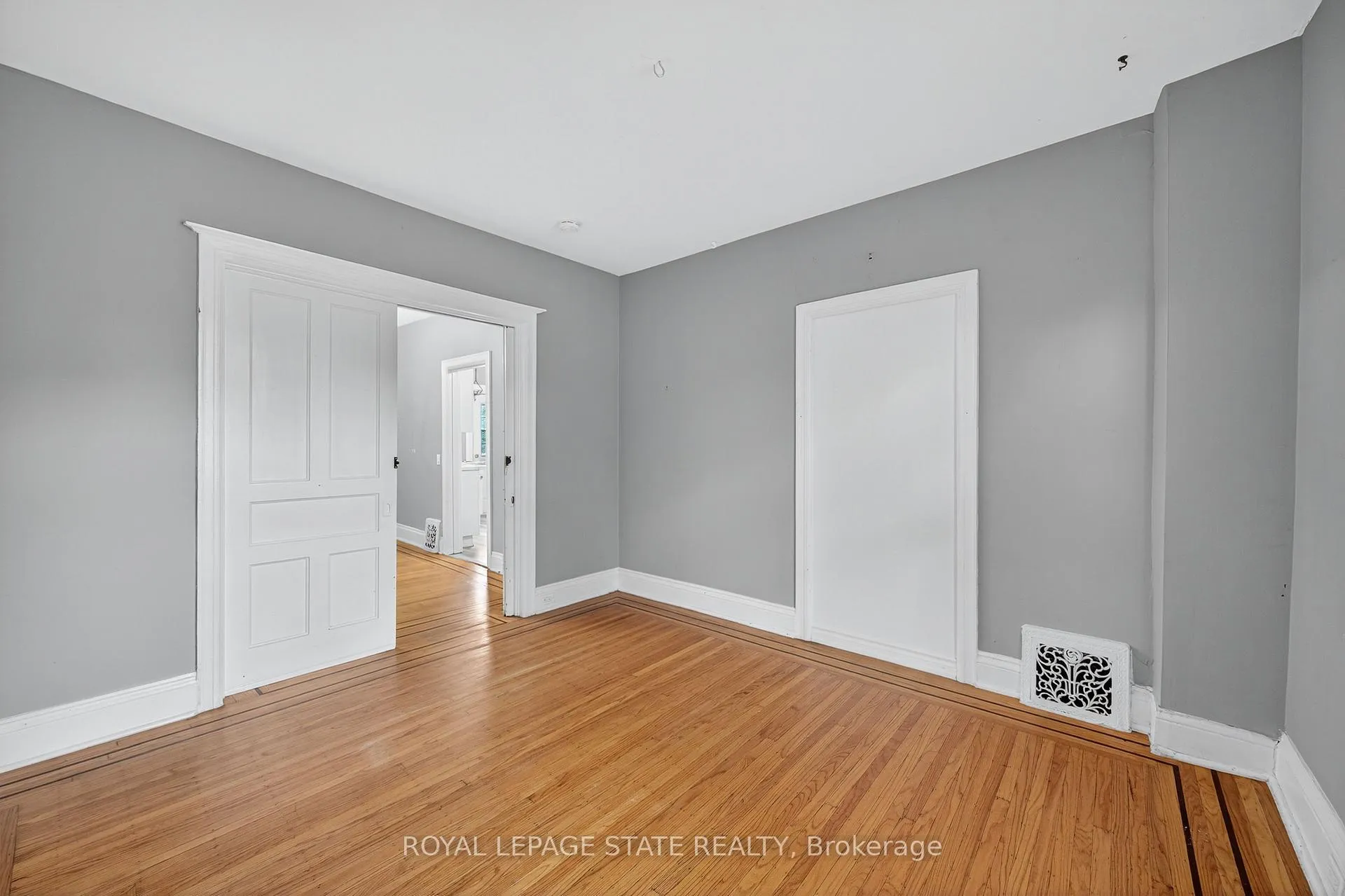 Photo 17 of 188 Stinson Street, Hamilton, Stinson — HOMEH