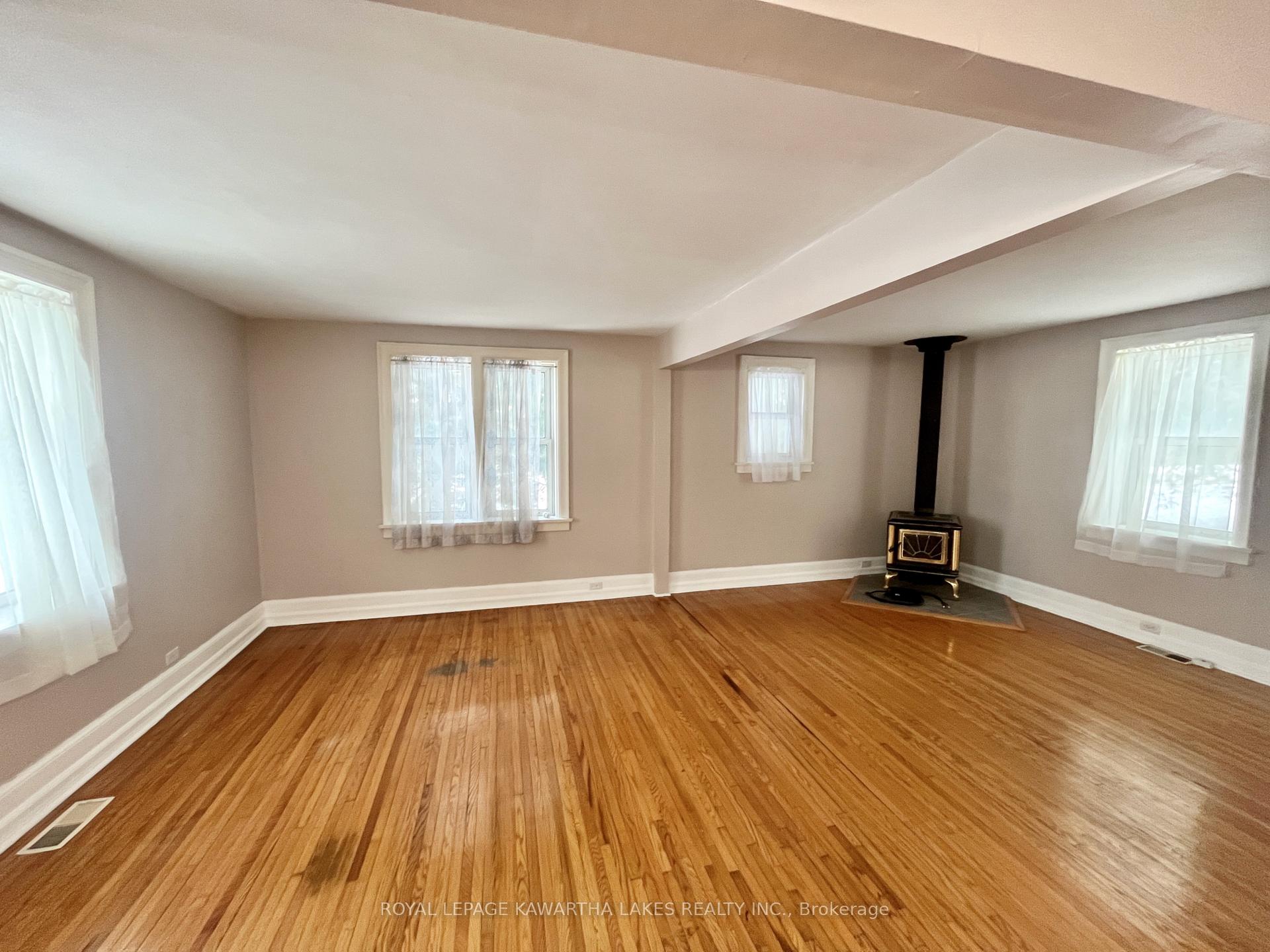 Photo 12 of 1210 Durham Rd 15, Brock, Beaverton — HOMEH