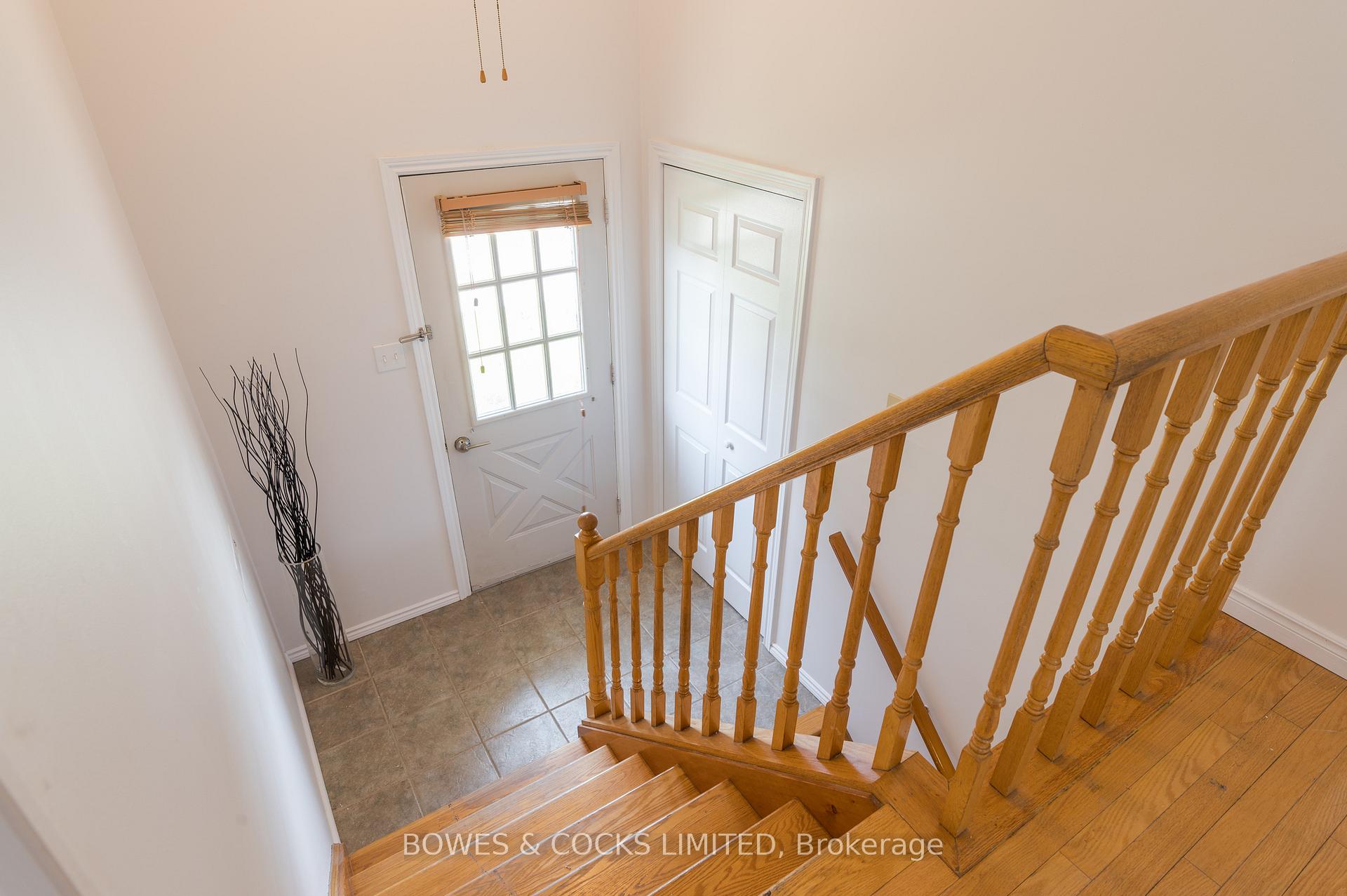 Photo 7 of 2233 Denure Drive, Peterborough, Monaghan Ward 2 — HOMEH