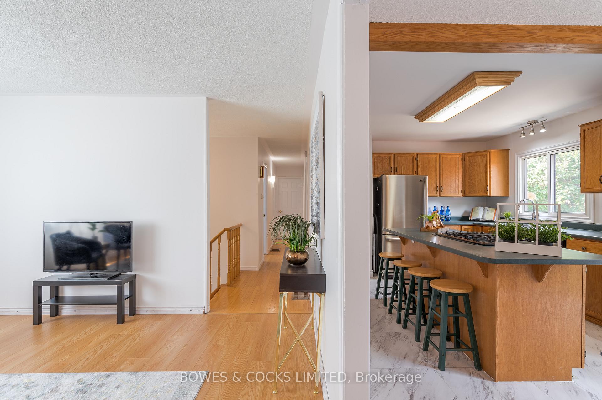 Photo 12 of 2233 Denure Drive, Peterborough, Monaghan Ward 2 — HOMEH