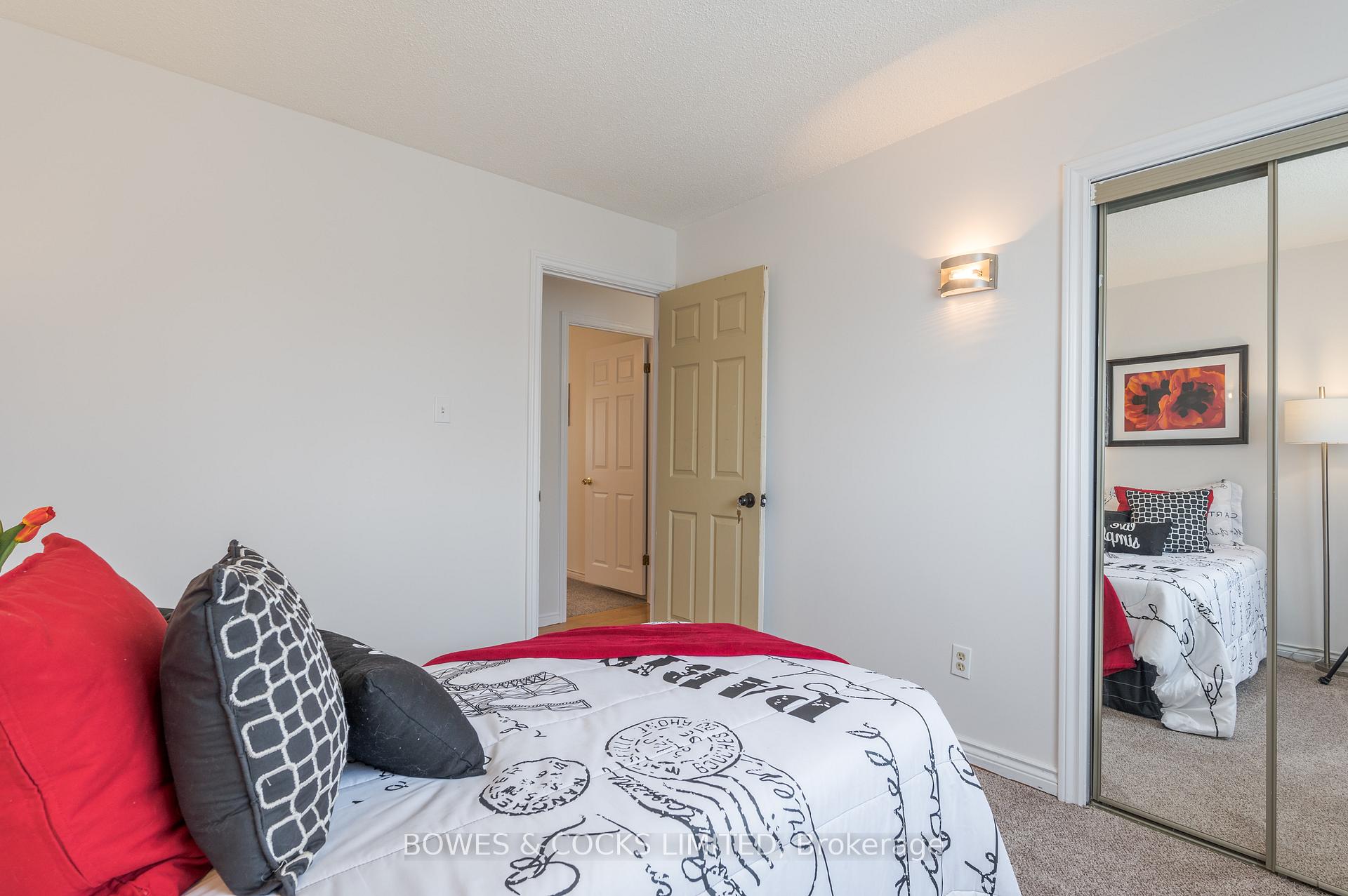 Photo 28 of 2233 Denure Drive, Peterborough, Monaghan Ward 2 — HOMEH