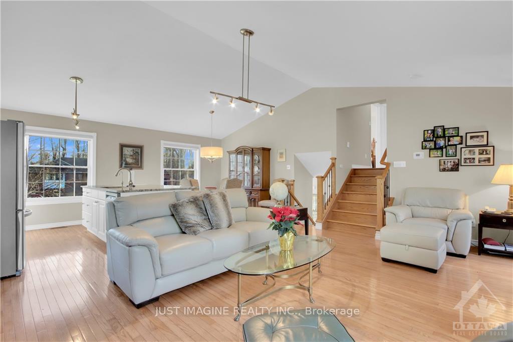 Photo 6 of 5771 Buttercup Lane, Ottawa, Osgoode — HOMEH
