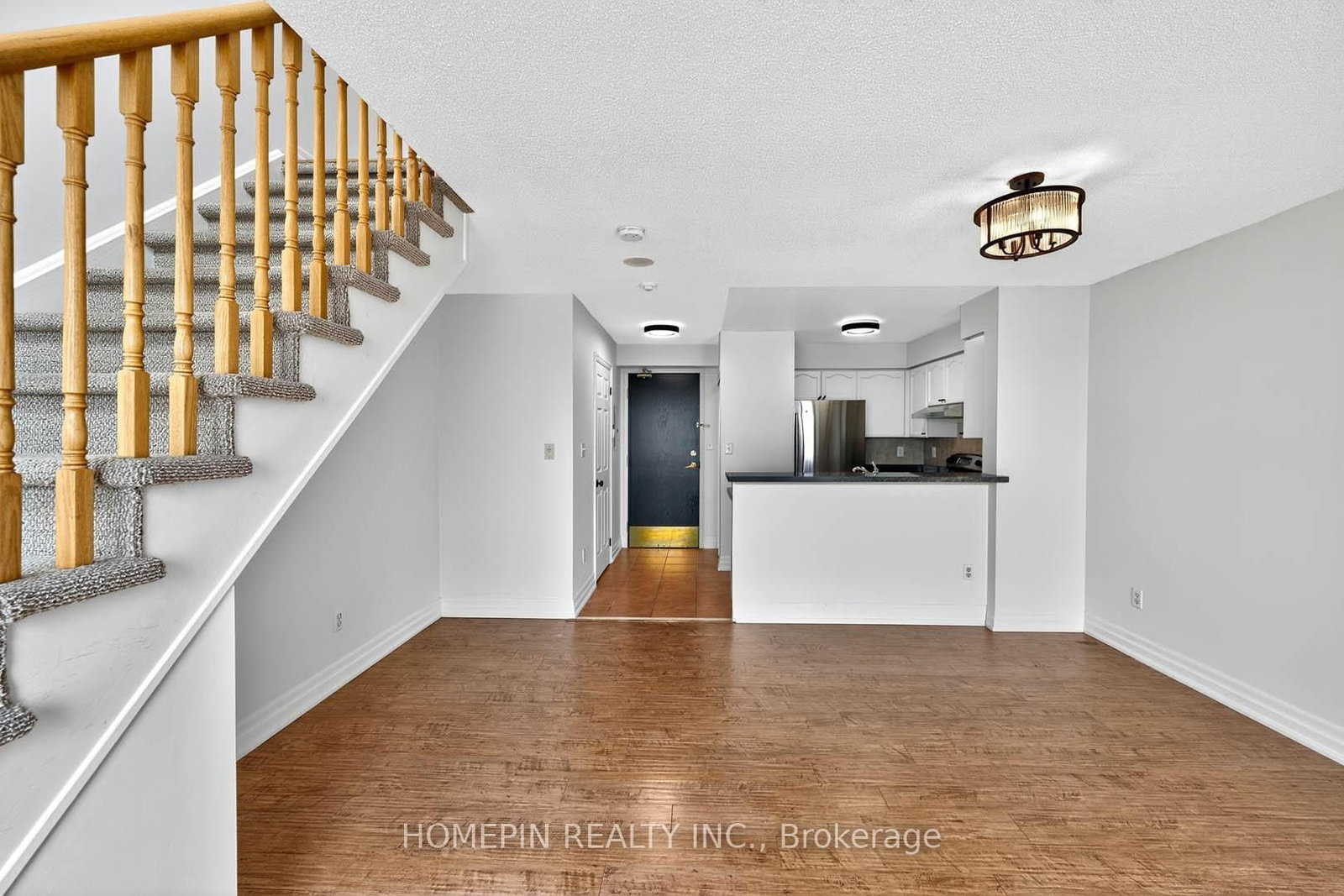 Photo 7 of Unit 1103, 39 Oneida Cres, Richmond Hill, Langstaff — HOMEH