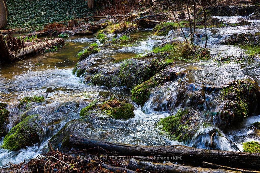 Photo 6 of 181 Talisman Mountain Drive, Grey Highlands — HOMEH