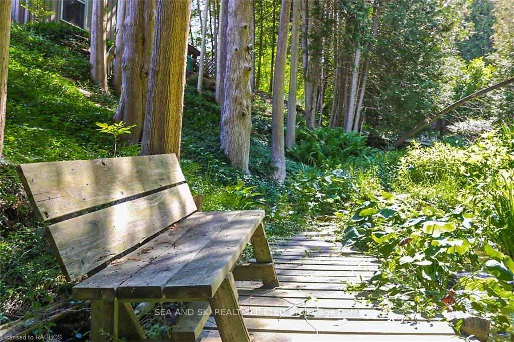 Photo 19 of 181 Talisman Mountain Drive, Grey Highlands — HOMEH
