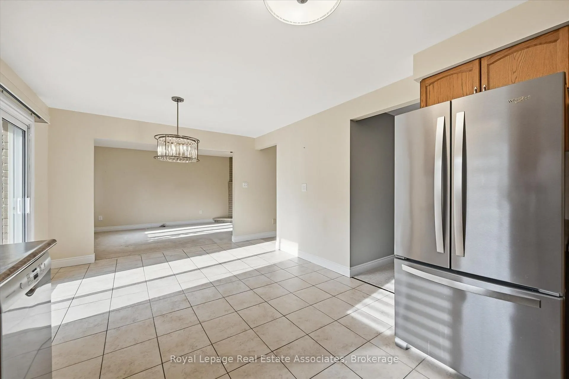 Photo 18 of 47 Elmira Drive, Hamilton, Fessenden — HOMEH