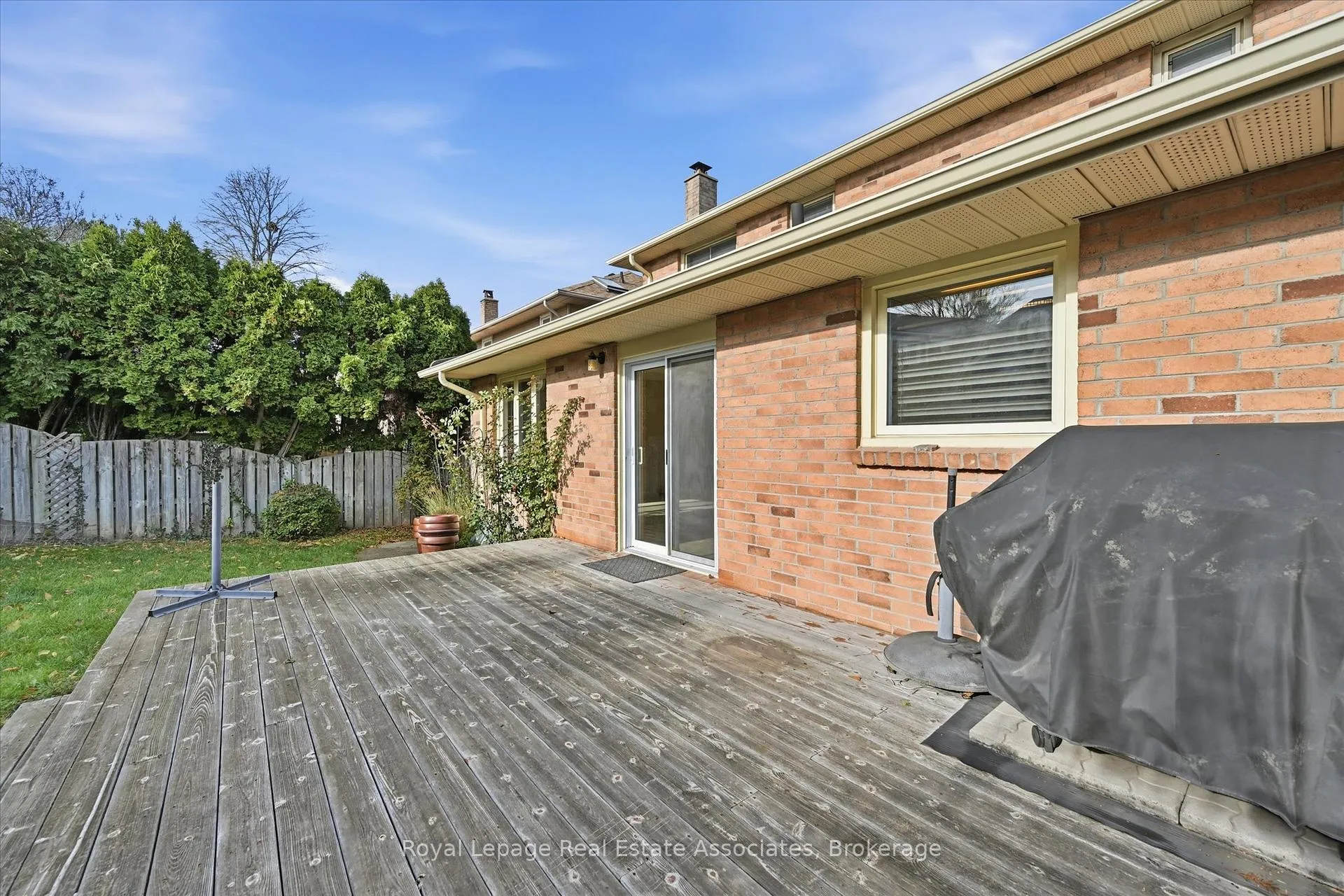 Photo 41 of 47 Elmira Drive, Hamilton, Fessenden — HOMEH