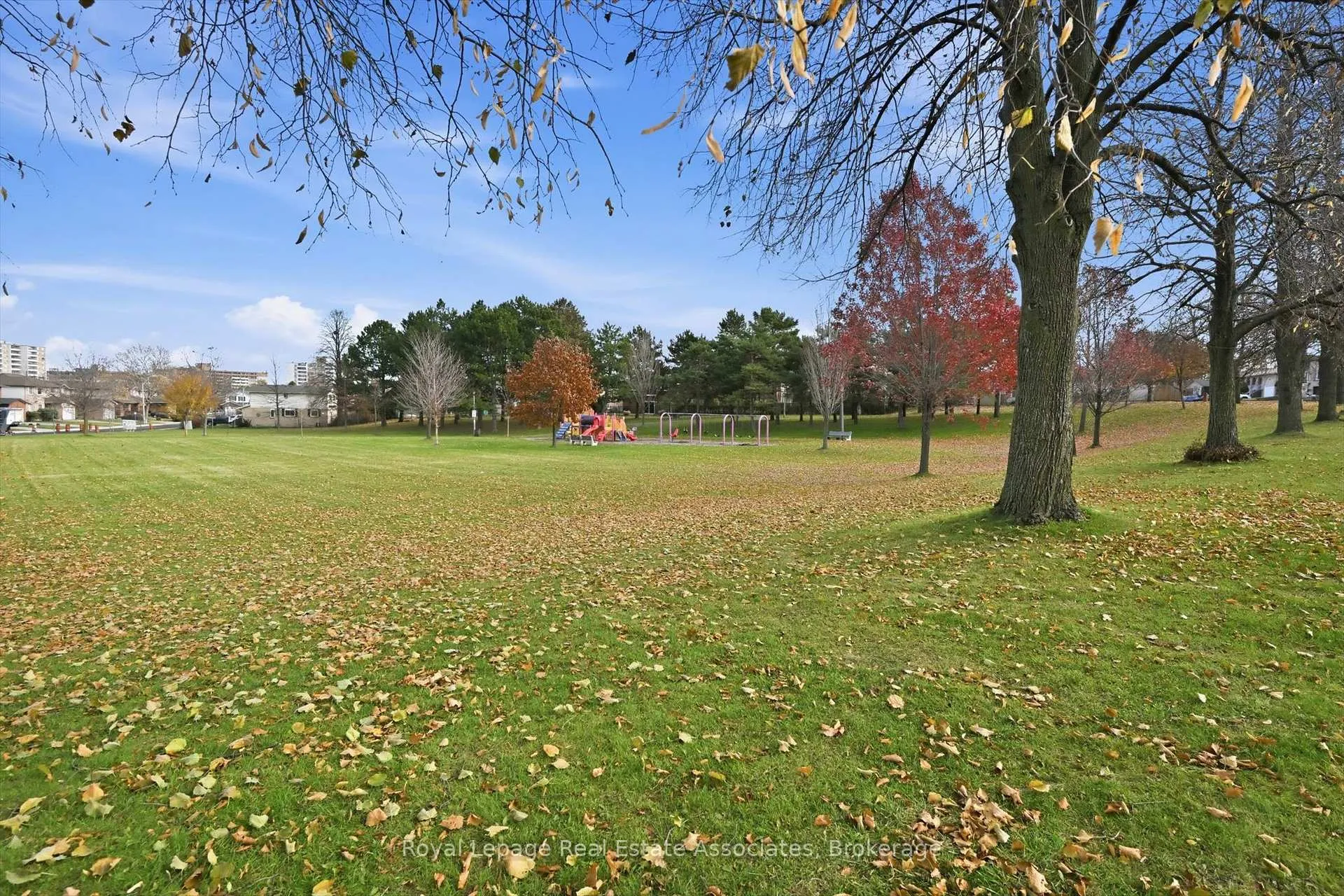 Photo 46 of 47 Elmira Drive, Hamilton, Fessenden — HOMEH