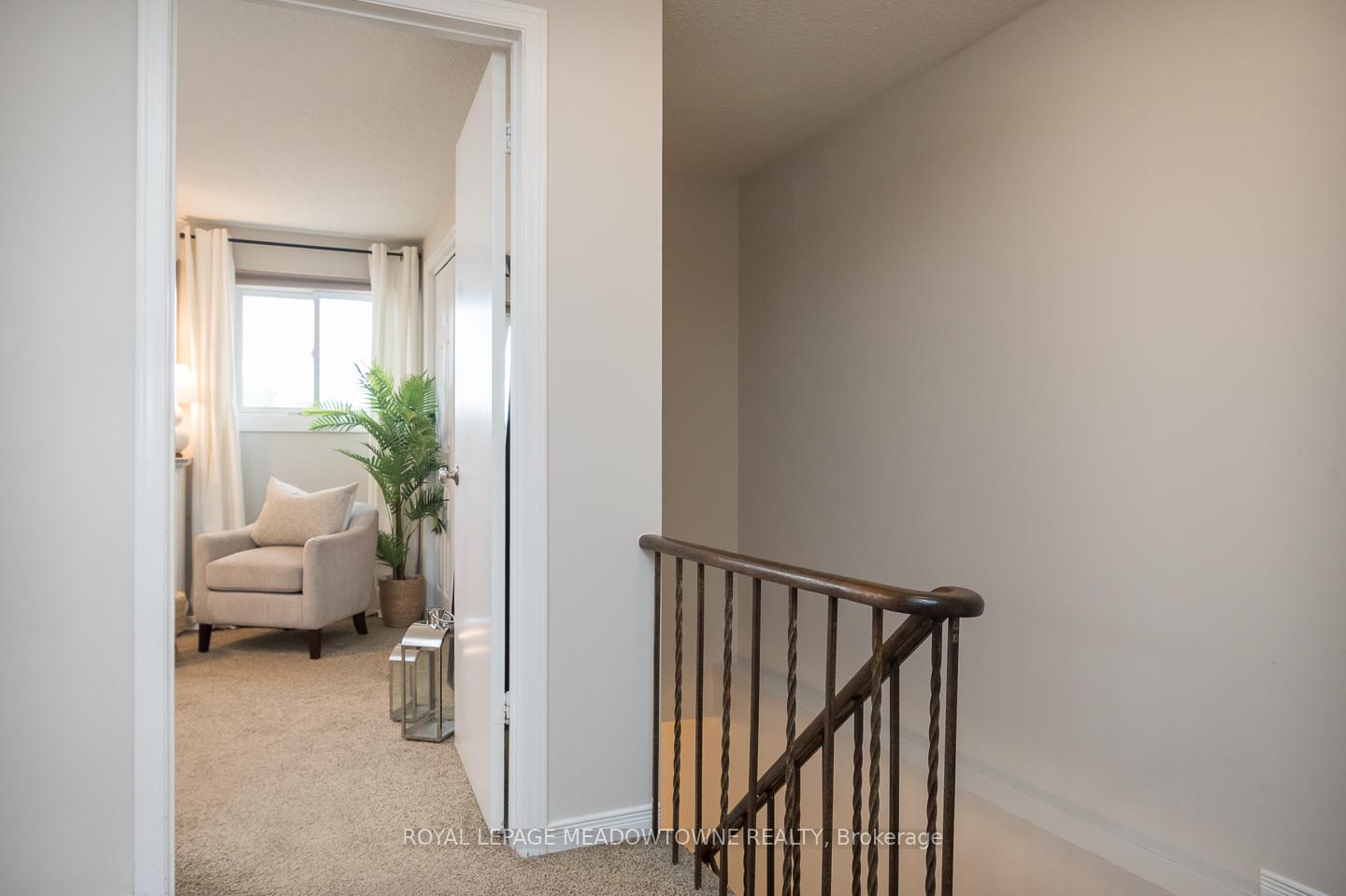 Photo 5 of 586 Hayward Crescent, Milton, Timberlea — HOMEH
