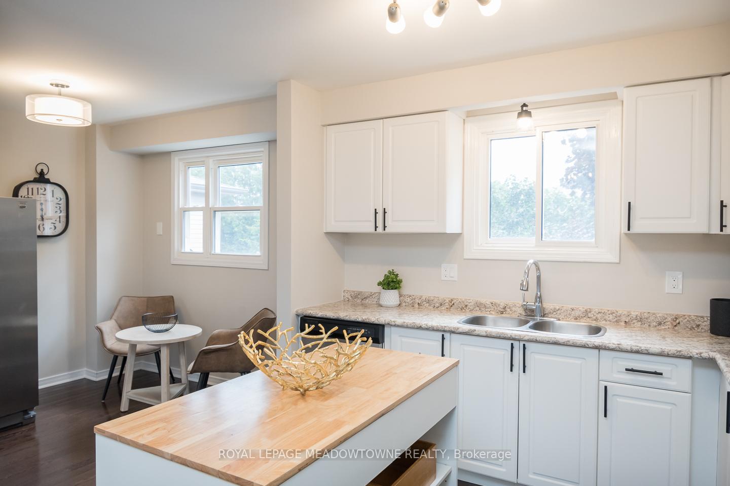 Photo 18 of 586 Hayward Crescent, Milton, Timberlea — HOMEH
