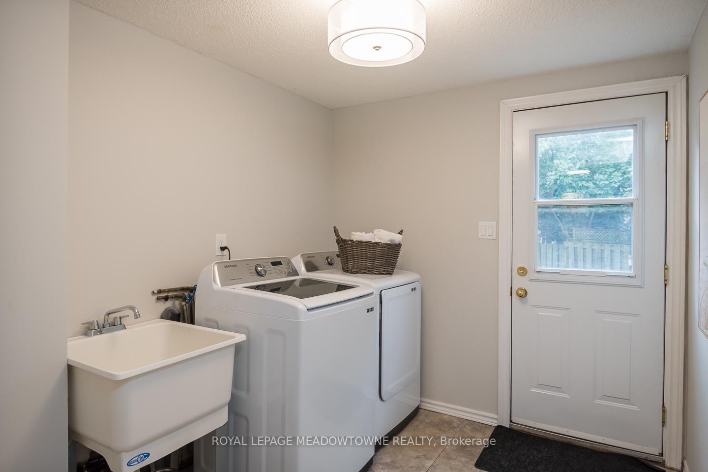Photo 32 of 586 Hayward Crescent, Milton, Timberlea — HOMEH