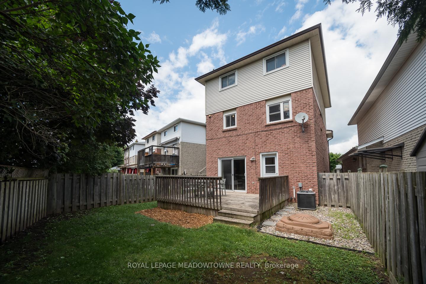 Photo 36 of 586 Hayward Crescent, Milton, Timberlea — HOMEH
