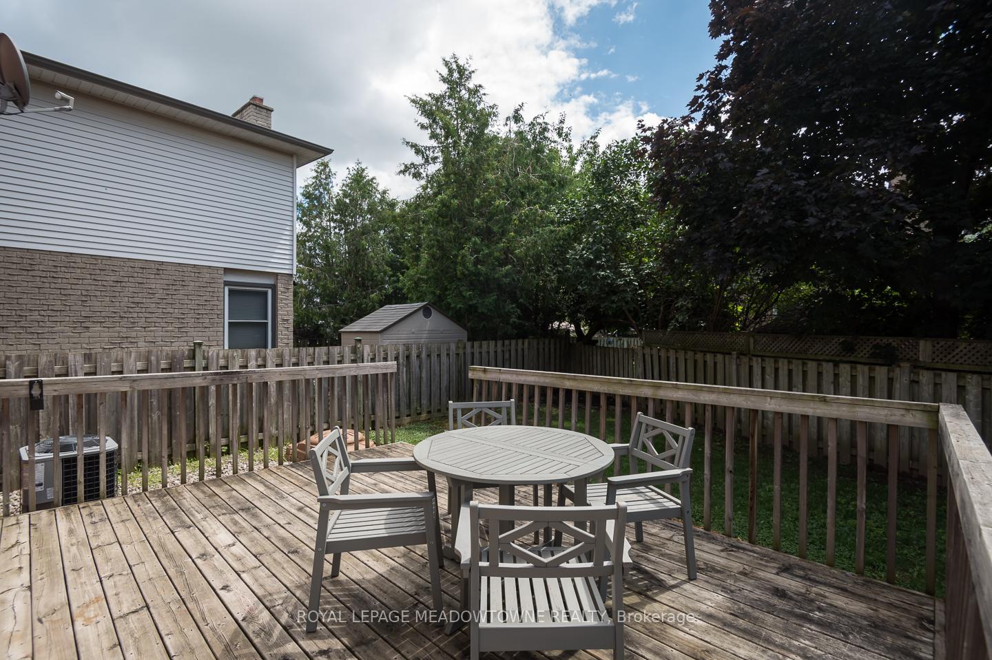 Photo 37 of 586 Hayward Crescent, Milton, Timberlea — HOMEH