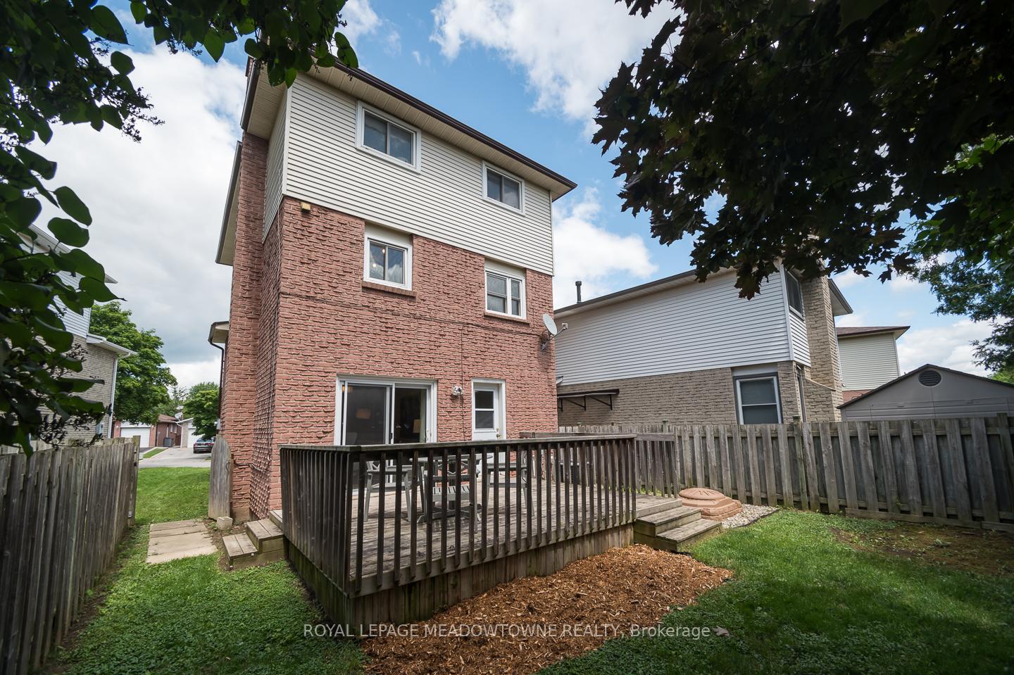 Photo 38 of 586 Hayward Crescent, Milton, Timberlea — HOMEH