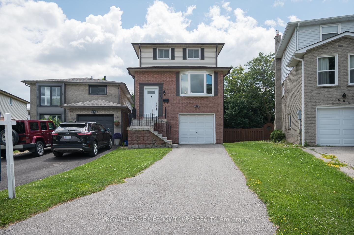 Photo 39 of 586 Hayward Crescent, Milton, Timberlea — HOMEH
