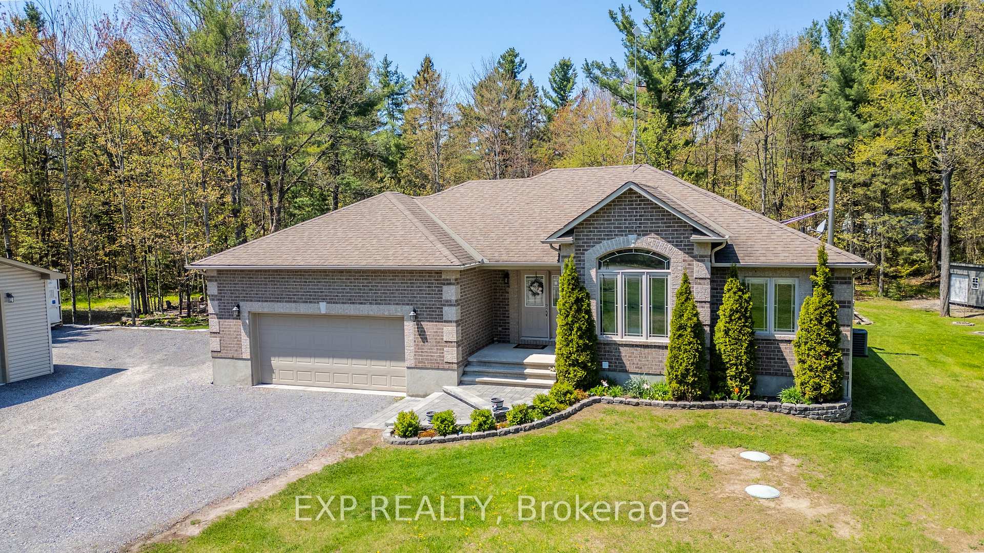 Photo 1 of 122 Irish Street, Beckwith, Beckwith Twp — HOMEH