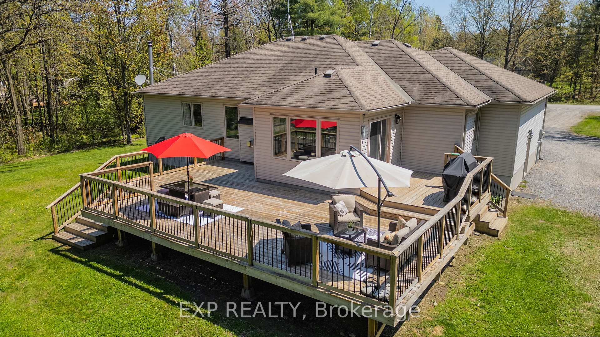 Photo 22 of 122 Irish Street, Beckwith, Beckwith Twp — HOMEH