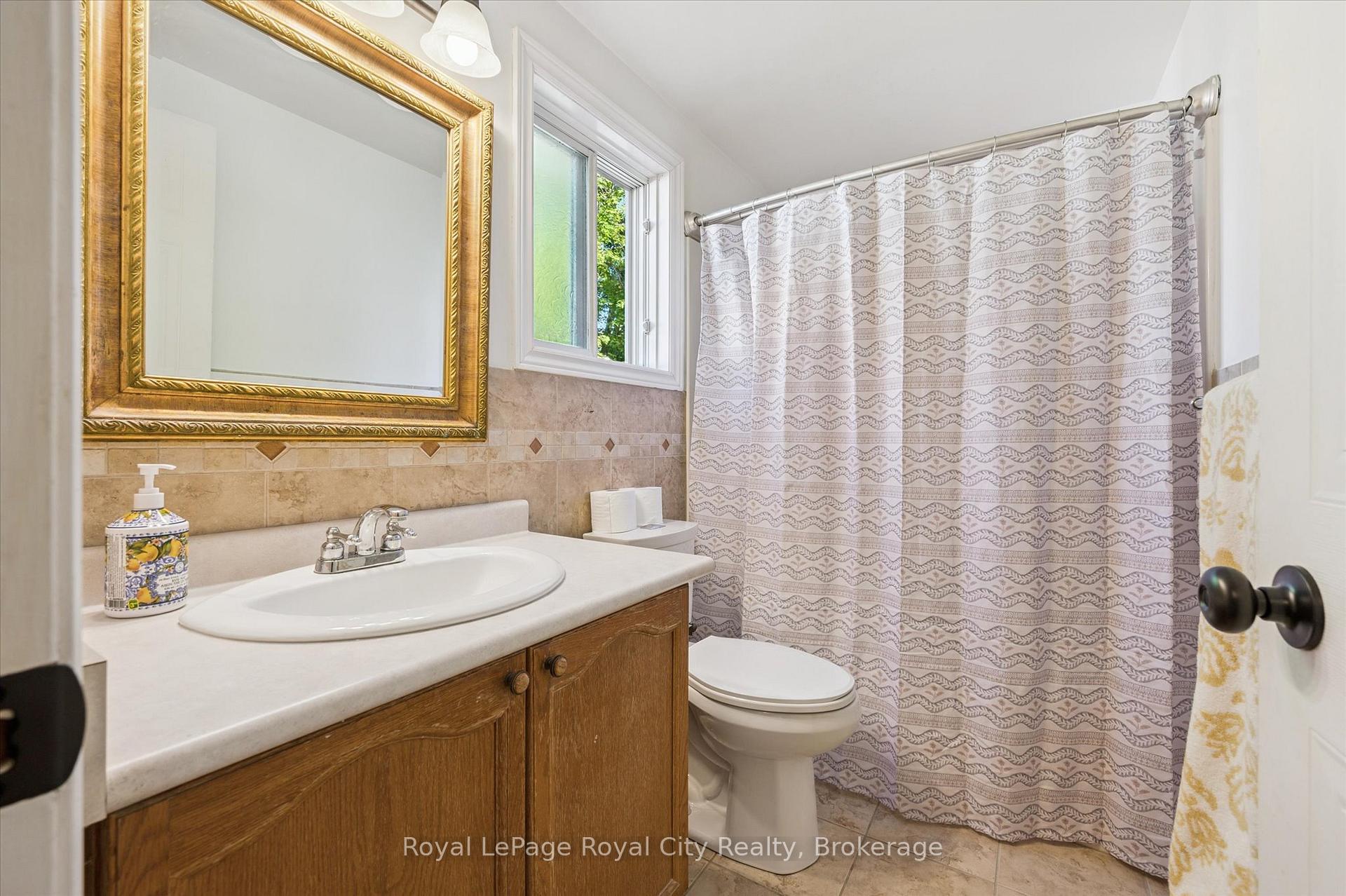 Photo 22 of 586 Kortright Road W, Guelph, Kortright West — HOMEH