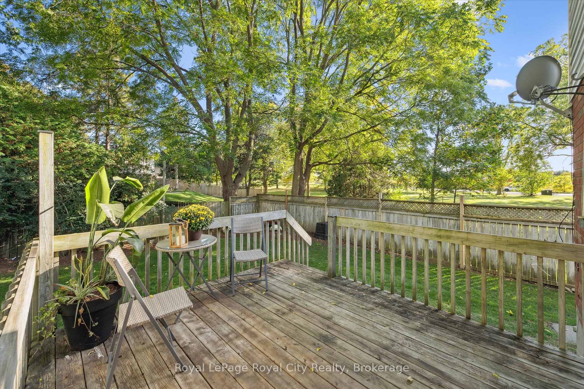 Photo 36 of 586 Kortright Road W, Guelph, Kortright West — HOMEH