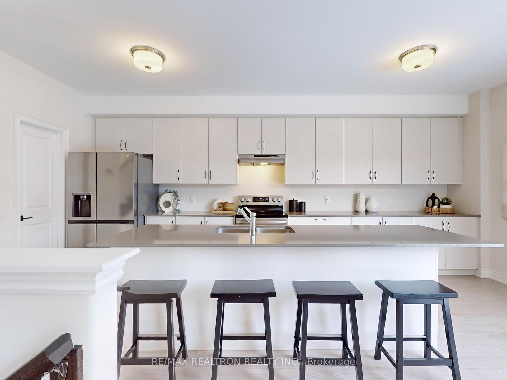 Photo 14 of 1078 Rippingale Trail, Peterborough, Northcrest Ward 5 — HOMEH