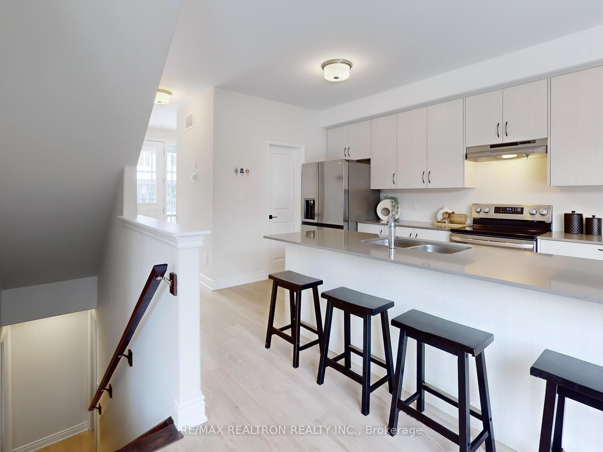 Photo 20 of 1078 Rippingale Trail, Peterborough, Northcrest Ward 5 — HOMEH