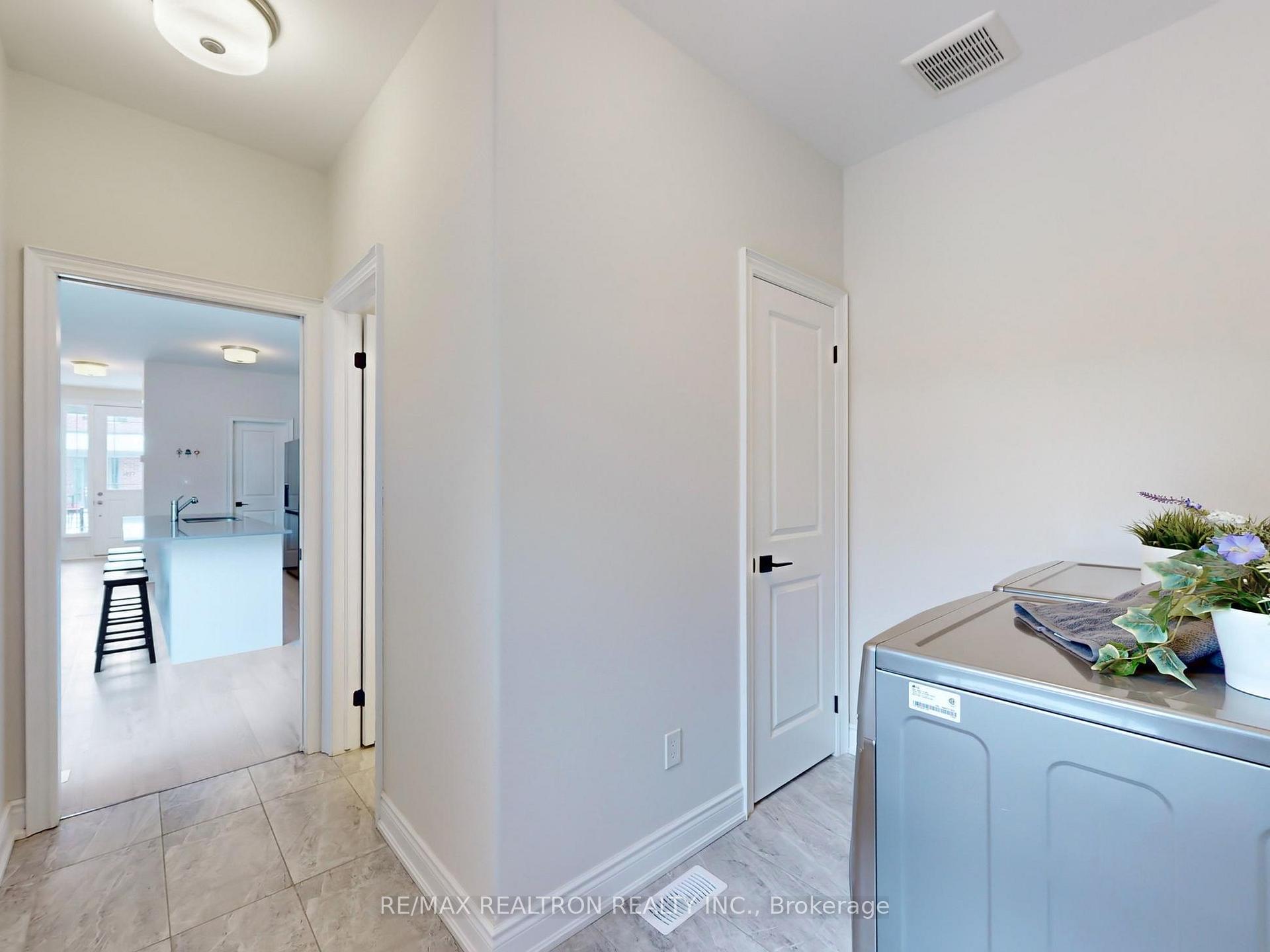 Photo 22 of 1078 Rippingale Trail, Peterborough, Northcrest Ward 5 — HOMEH