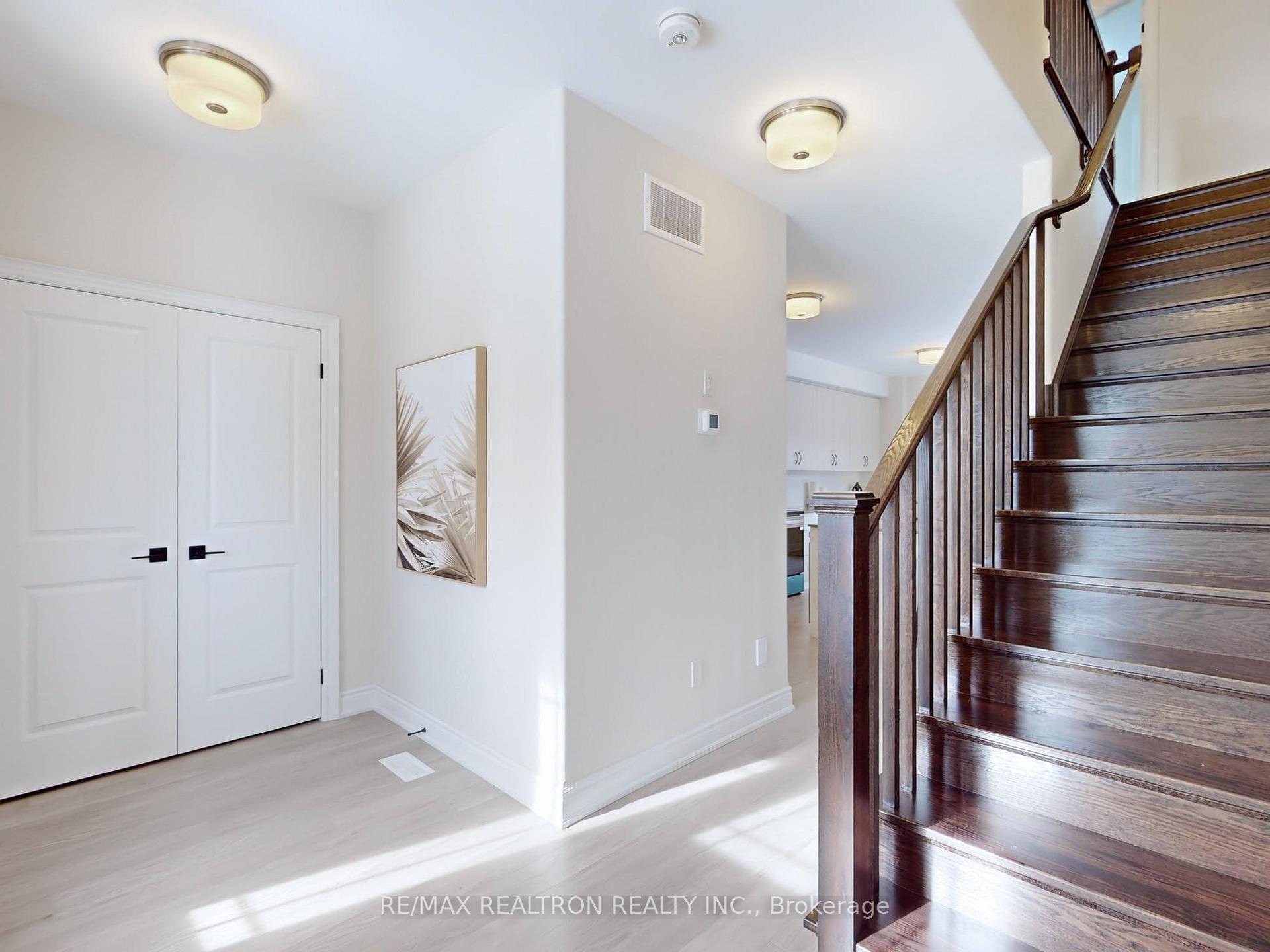 Photo 23 of 1078 Rippingale Trail, Peterborough, Northcrest Ward 5 — HOMEH