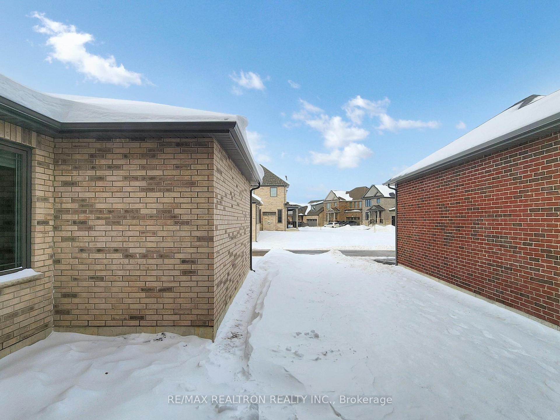 Photo 39 of 1078 Rippingale Trail, Peterborough, Northcrest Ward 5 — HOMEH