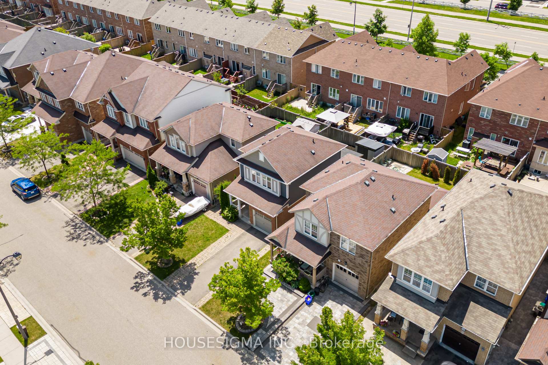 Photo 3 of 916 Rigo Crossing, Milton, Willmott — HOMEH