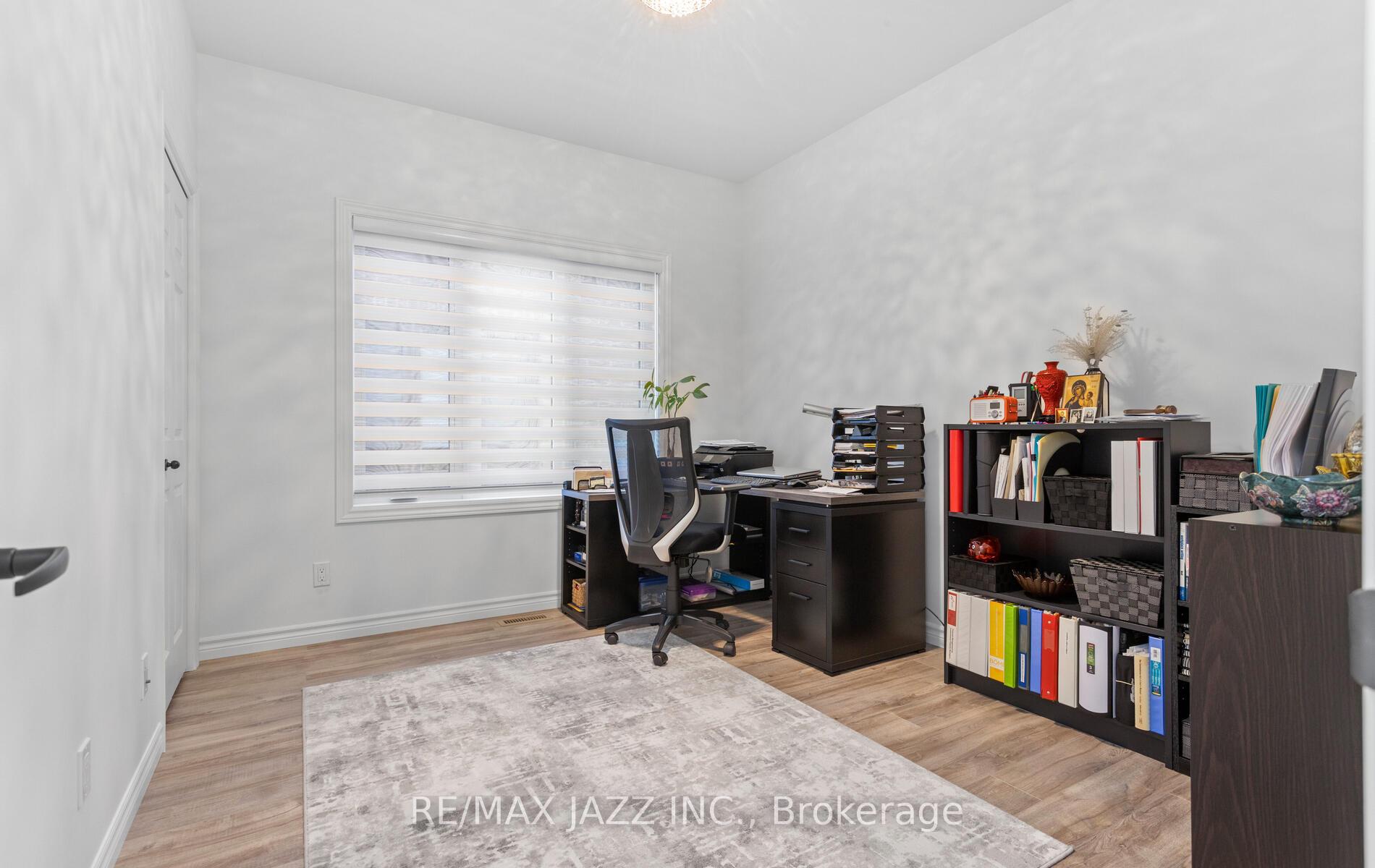 Photo 24 of 86 Covington Crescent, Belleville, Thurlow Ward — HOMEH