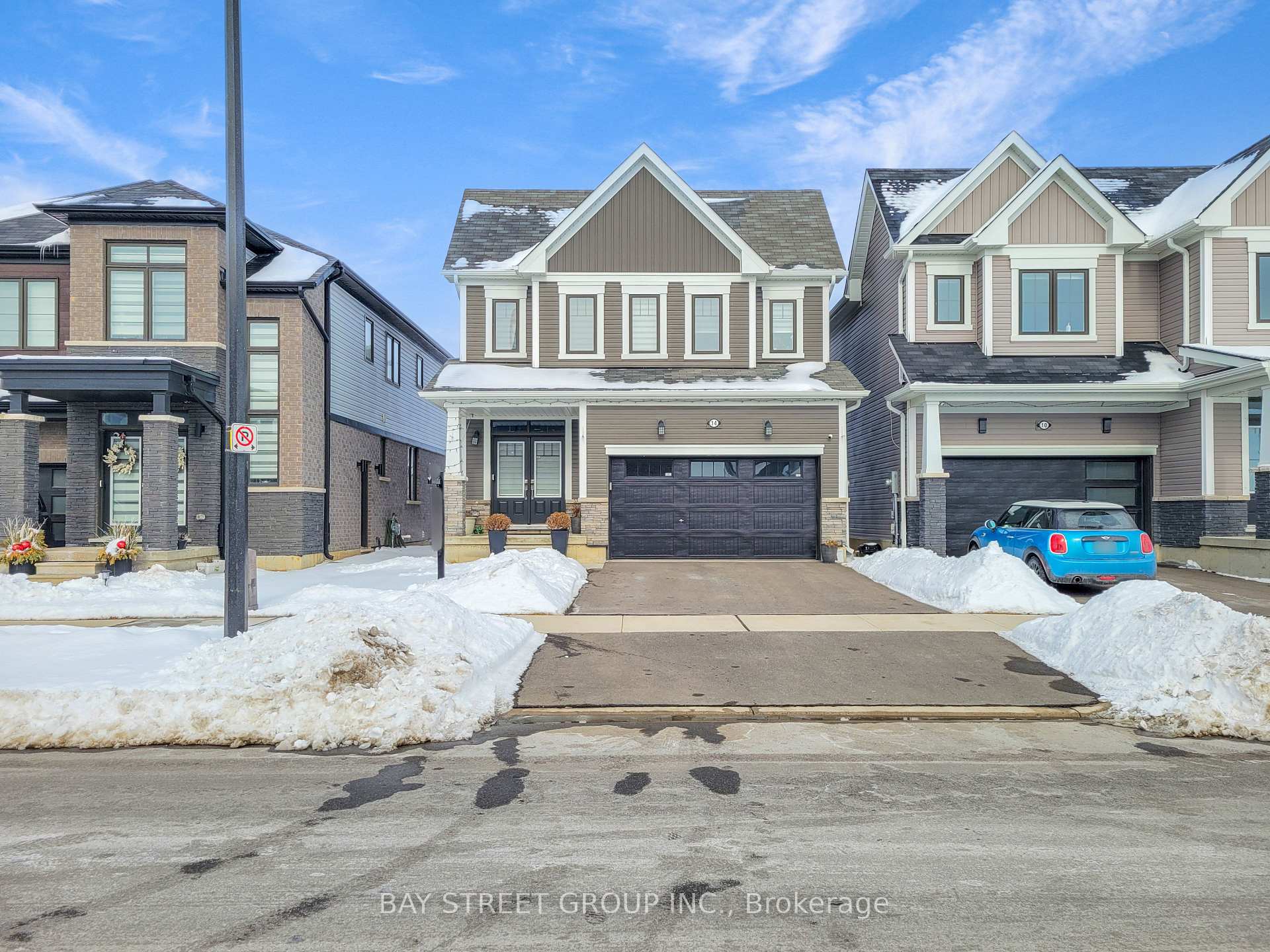 Front of 14 Oaktree Drive