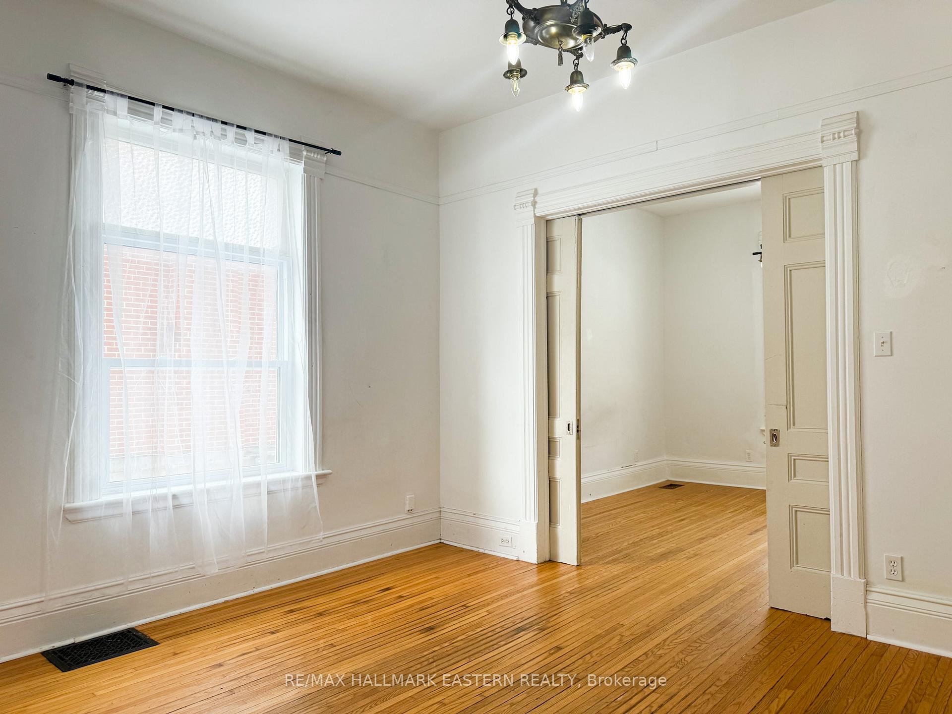 Photo 7 of 734 George Street N, Peterborough, Northcrest Ward 5 — HOMEH