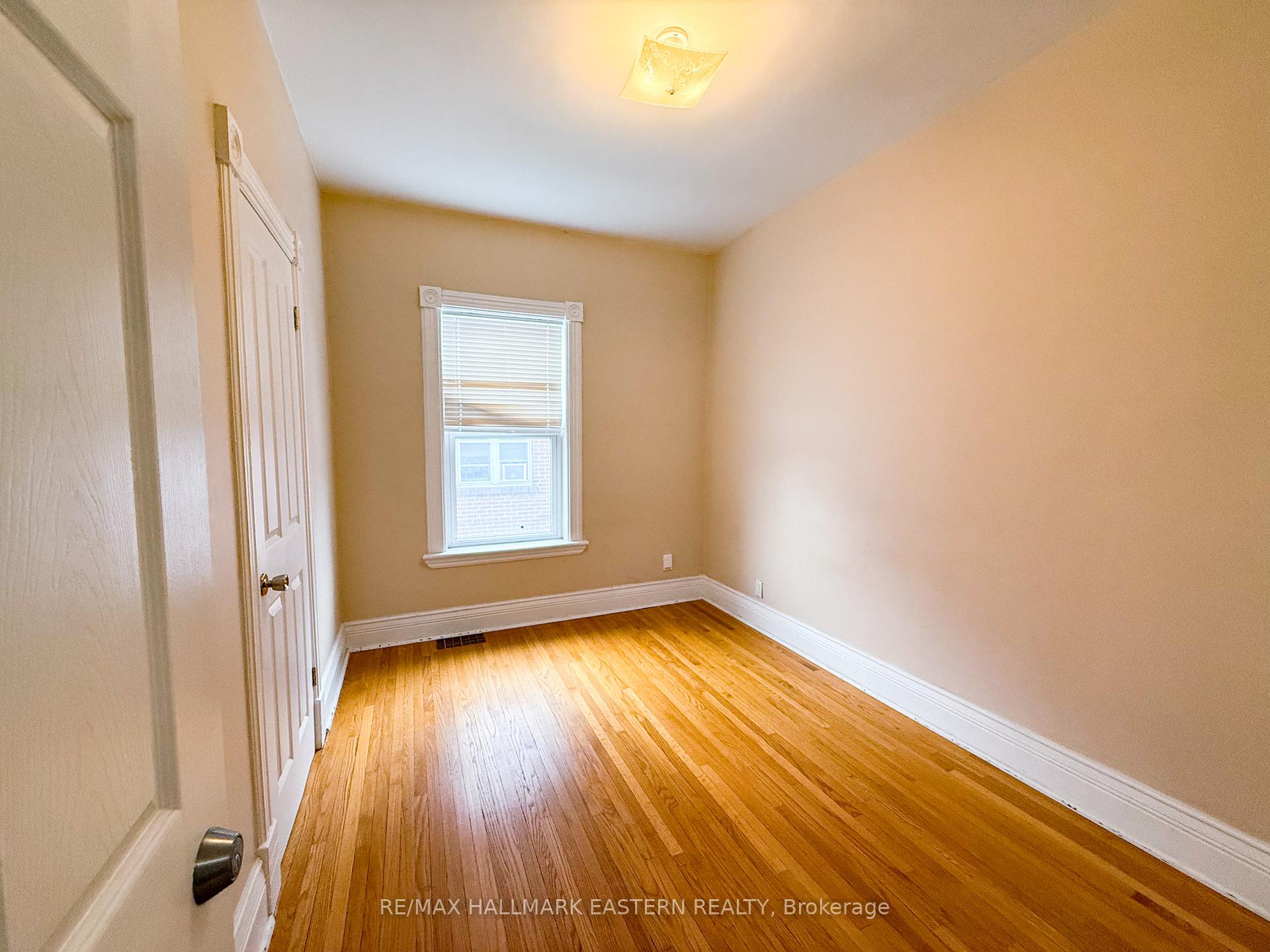 Photo 24 of 734 George Street N, Peterborough, Northcrest Ward 5 — HOMEH