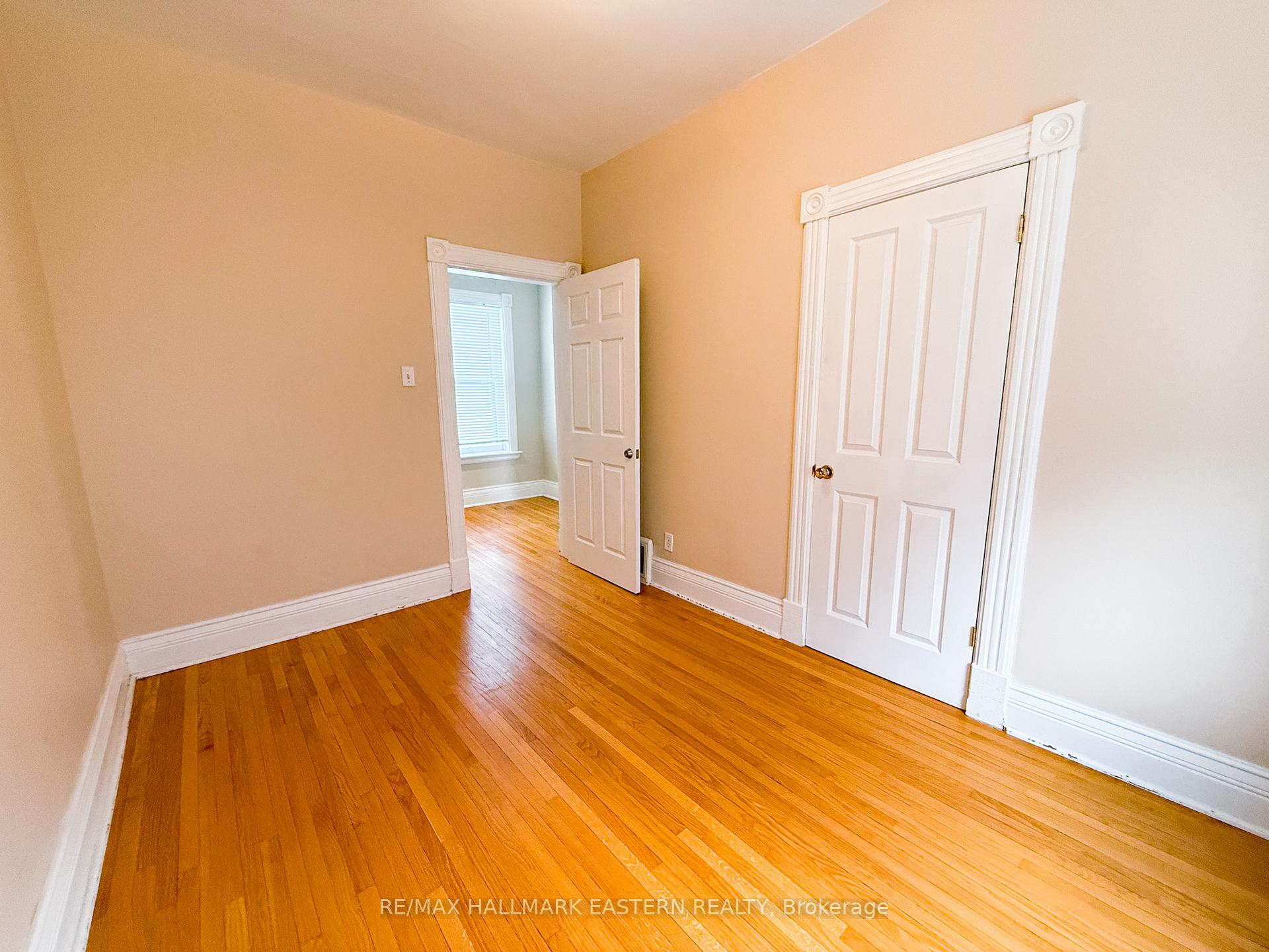 Photo 25 of 734 George Street N, Peterborough, Northcrest Ward 5 — HOMEH