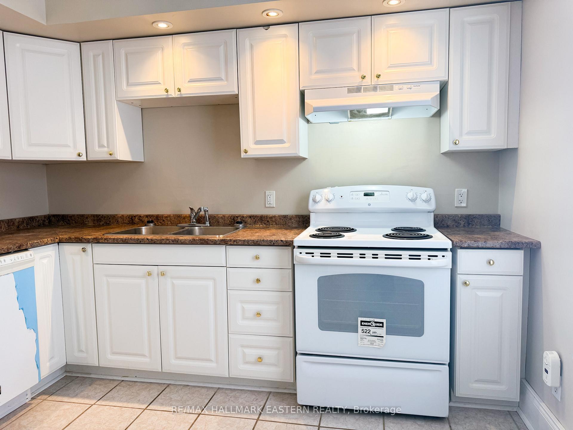Photo 30 of 734 George Street N, Peterborough, Northcrest Ward 5 — HOMEH