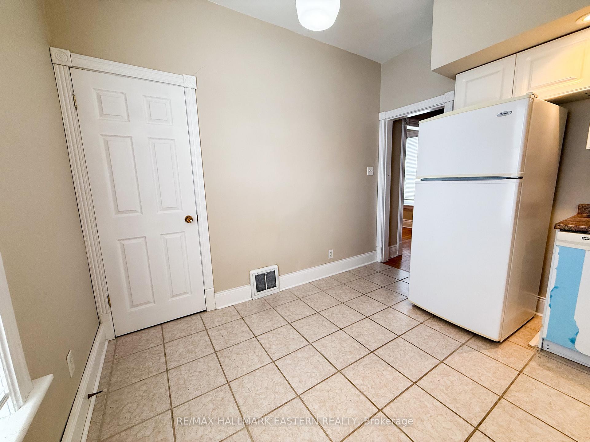 Photo 31 of 734 George Street N, Peterborough, Northcrest Ward 5 — HOMEH