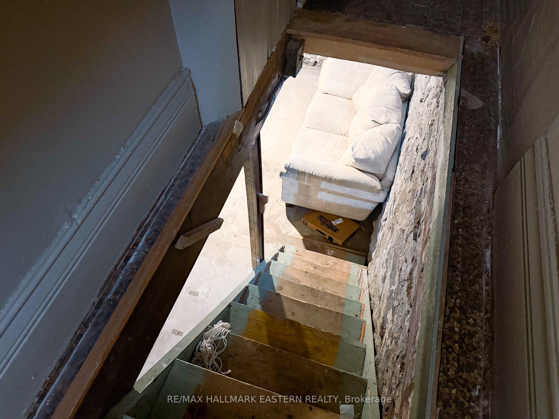 Photo 39 of 734 George Street N, Peterborough, Northcrest Ward 5 — HOMEH