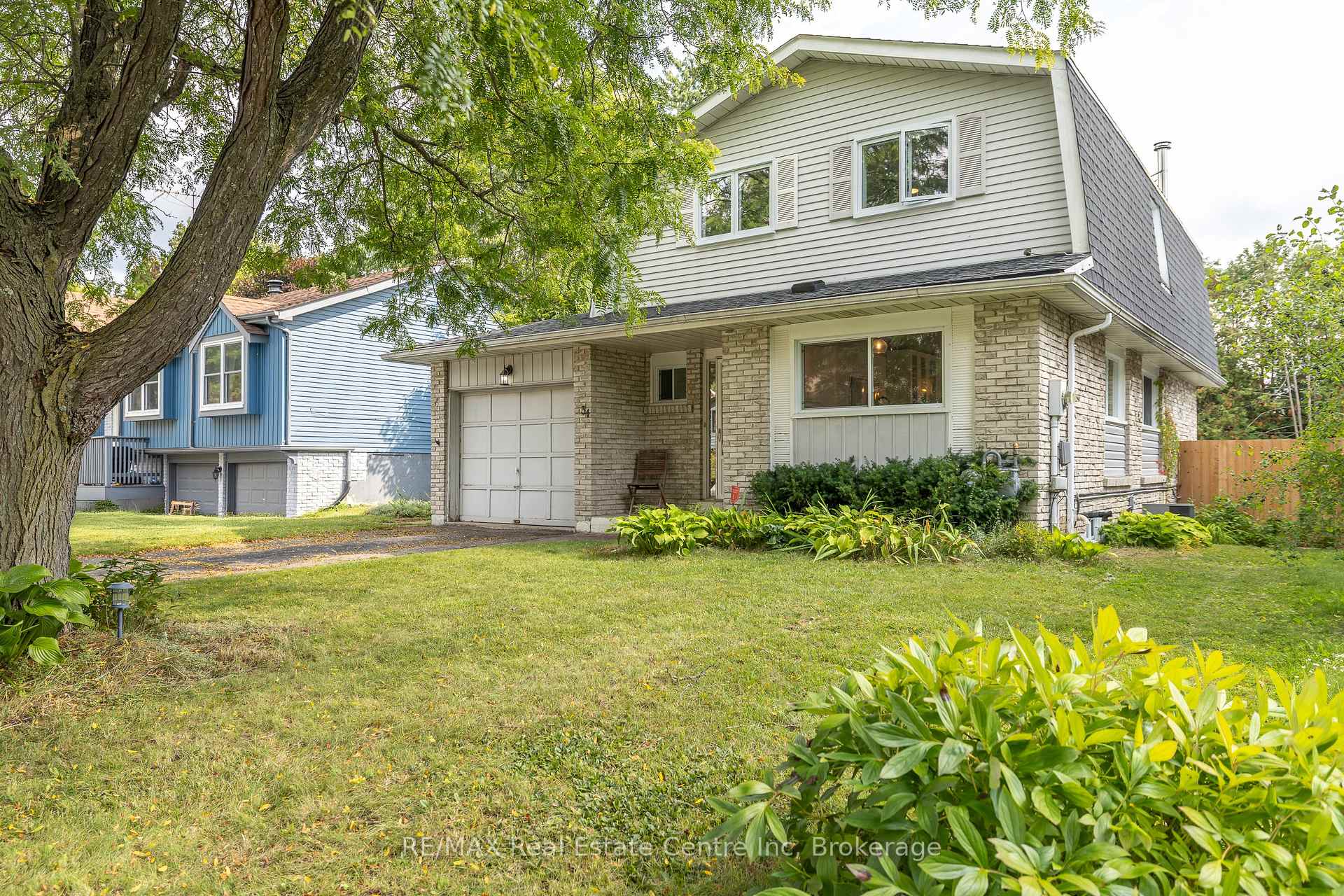 Front of 34 Woodridge Drive