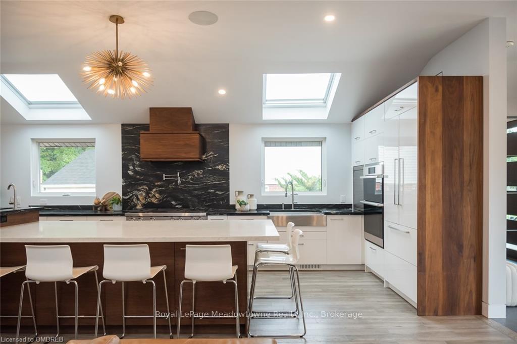Photo 9 of 398 Maplewood Crescent, Milton, Old Milton — HOMEH