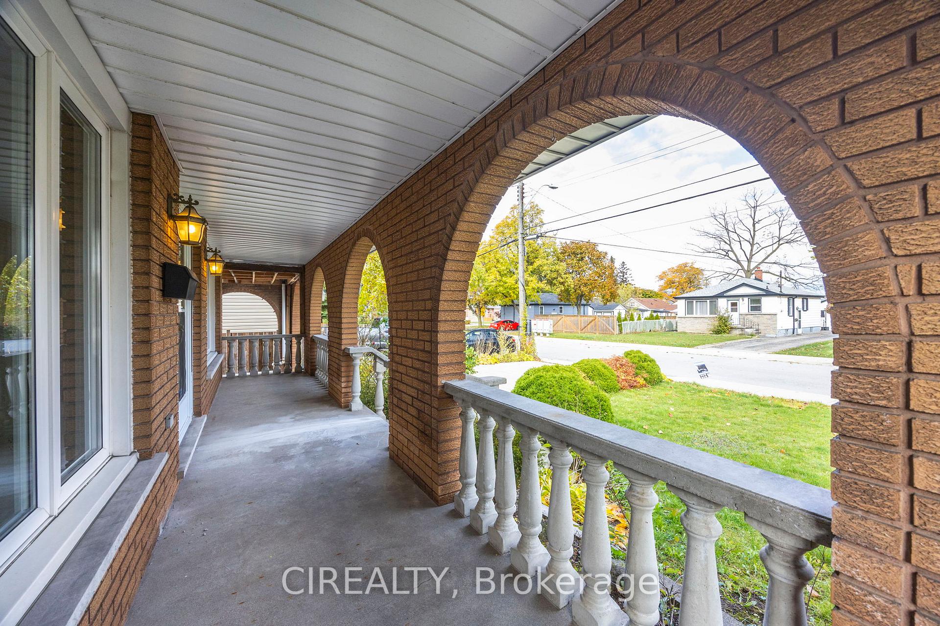 Photo 4 of 142 Norrie Avenue, Hamilton, Balfour — HOMEH