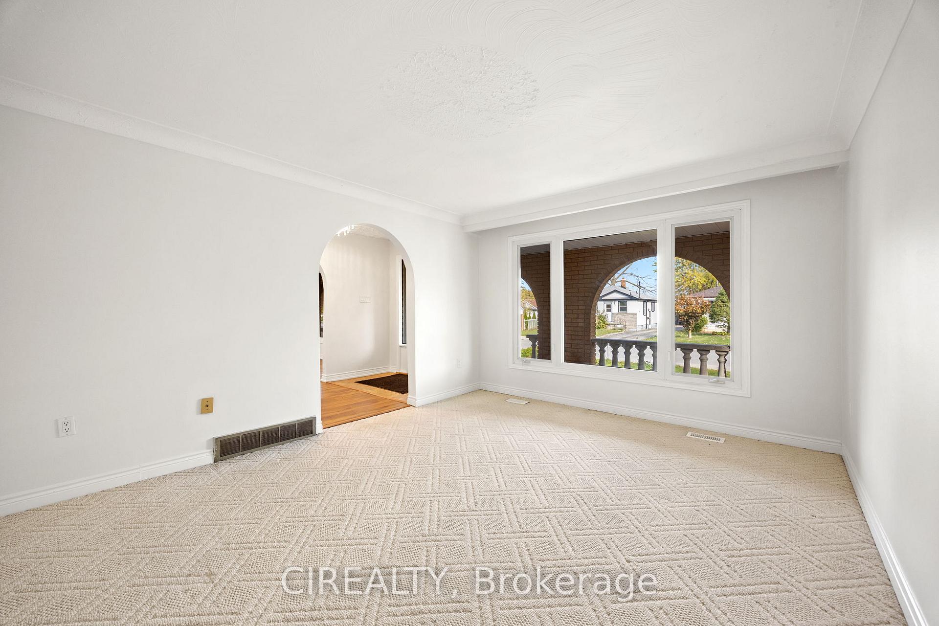 Photo 6 of 142 Norrie Avenue, Hamilton, Balfour — HOMEH