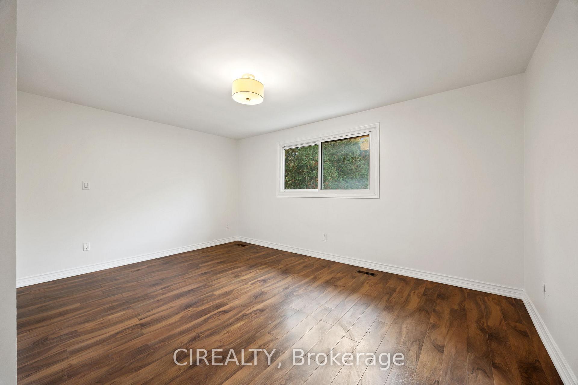 Photo 13 of 142 Norrie Avenue, Hamilton, Balfour — HOMEH