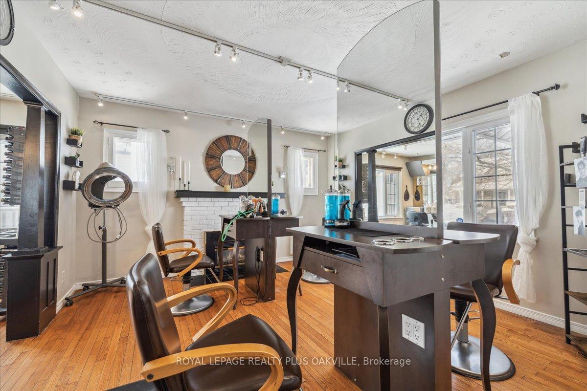 Photo 4 of 294 Dundas Street E, Hamilton, Waterdown — HOMEH